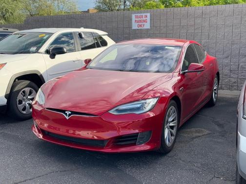 2016 Tesla Model S 70D
