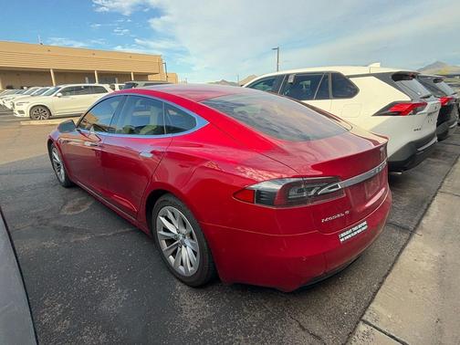 2016 Tesla Model S 70D