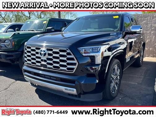2023 Toyota Sequoia Base