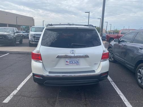 2012 Toyota Highlander SE