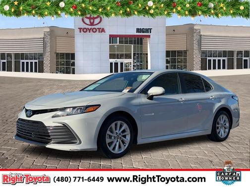 2024 Toyota Camry LE