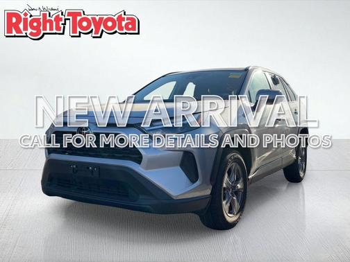 Silver Sky Metallic 2025 Toyota RAV4 XLE