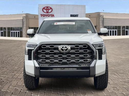 2025 Toyota Tundra Hybrid Platinum
