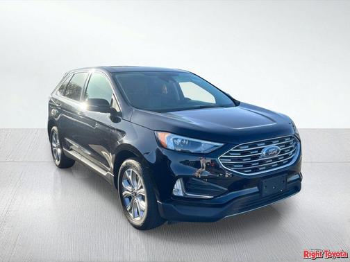 Agate Black Metallic 2023 Ford Edge Titanium