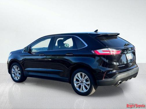Agate Black Metallic 2023 Ford Edge Titanium