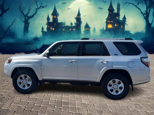 2023 Toyota 4Runner SR5