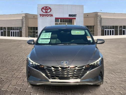 2021 Hyundai ELANTRA Limited