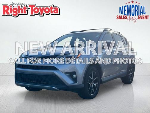 Silver Sky Metallic 2016 Toyota RAV4 SE
