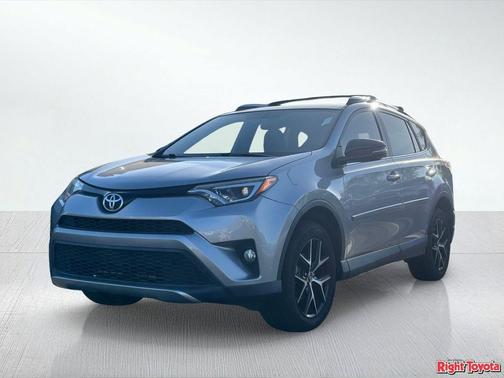 Silver Sky Metallic 2016 Toyota RAV4 SE