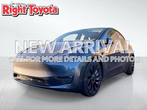 Midnight Silver Metallic 2022 Tesla Model Y Performance