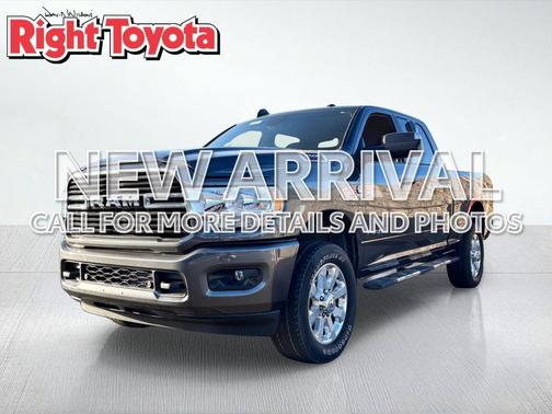 Granite Crystal Metallic Clearcoat 2020 RAM 2500 Big Horn Crew Cab 4x4 6'4' Box