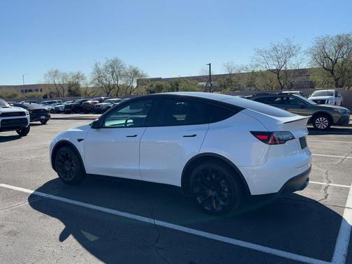 2021 Tesla Model Y Standard Range Rear-Wheel Drive