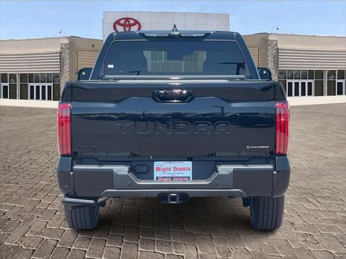 2025 Toyota Tundra Hybrid Platinum