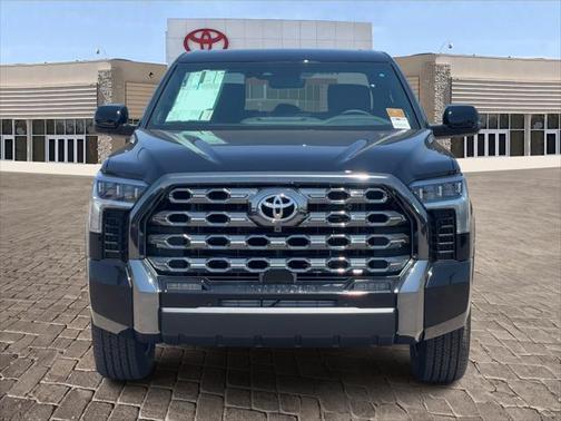 2025 Toyota Tundra Hybrid Platinum