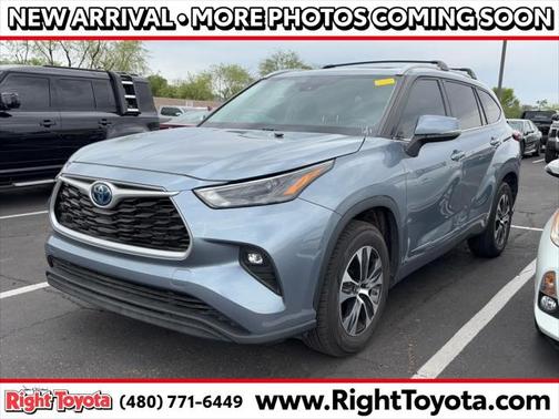 2022 Toyota Highlander Hybrid XLE