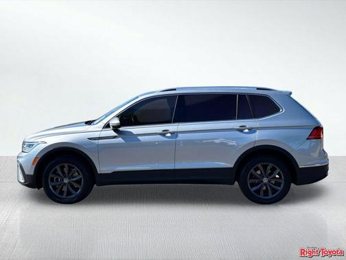Silver Metallic 2023 Volkswagen Tiguan 2.0T SE