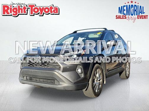 Magnetic Gray Metallic 2025 Toyota RAV4 XLE Premium