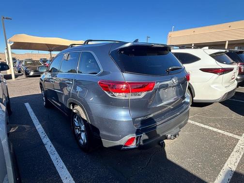 2017 Toyota Highlander Limited