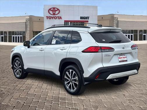 2025 Toyota Corolla Cross XLE