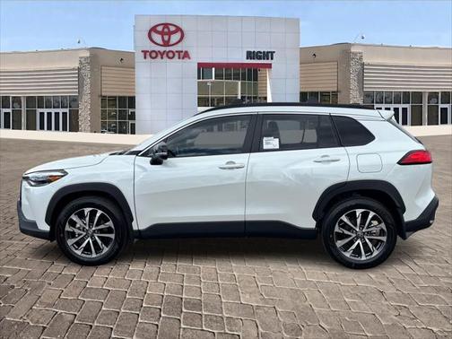 2025 Toyota Corolla Cross XLE