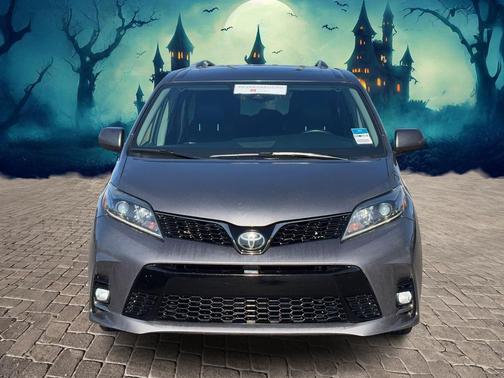 2019 Toyota Sienna SE Premium