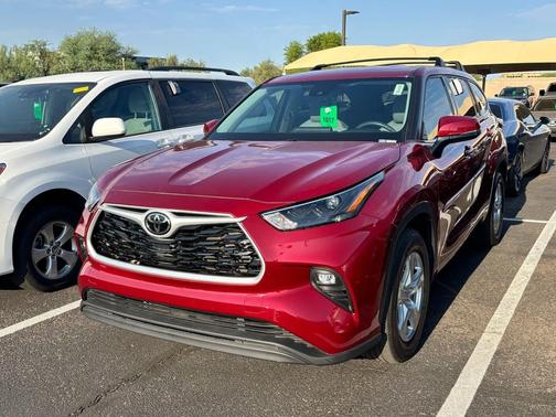 2022 Toyota Highlander LE