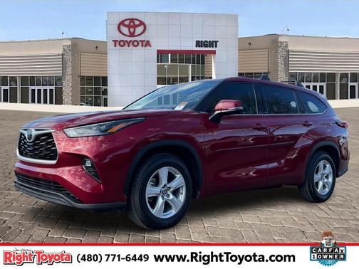 2022 Toyota Highlander LE