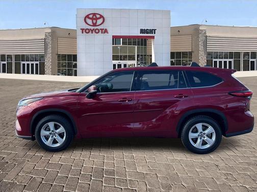 2022 Toyota Highlander LE