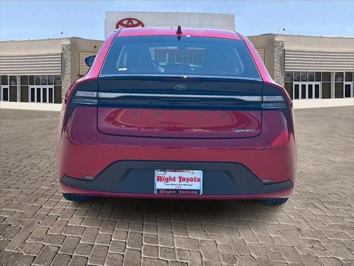 2025 Toyota Prius L