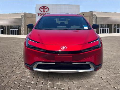 2025 Toyota Prius L