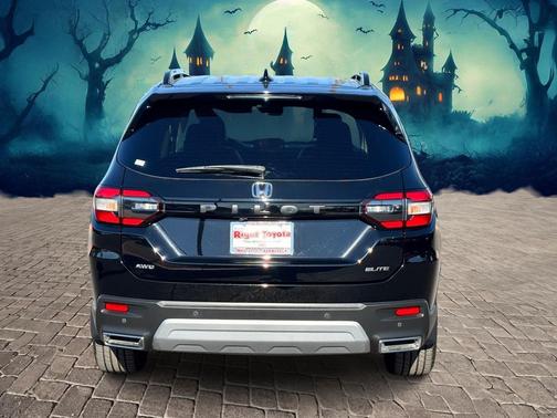 2023 Honda Pilot AWD Elite