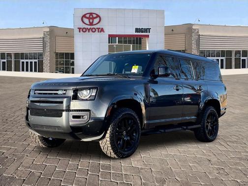 2024 Land Rover Defender 130 P400 Outbound