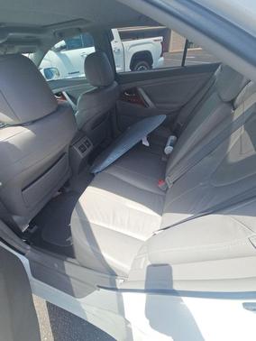 Super White 2011 Toyota Camry XLE