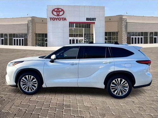 2023 Toyota Highlander Platinum