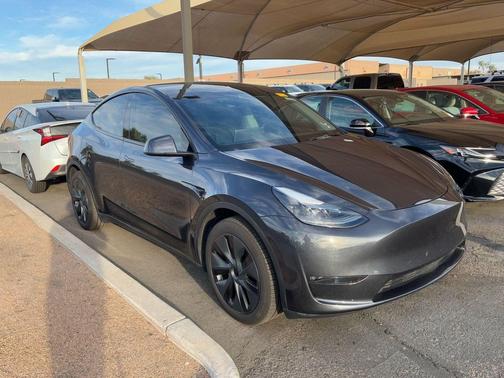 2024 Tesla Model Y Long Range Dual Motor All-Wheel Drive