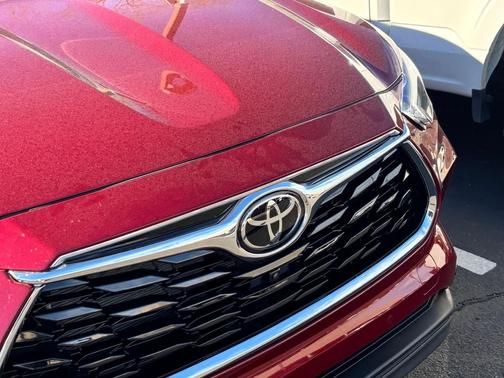 2026 Toyota Highlander Limited