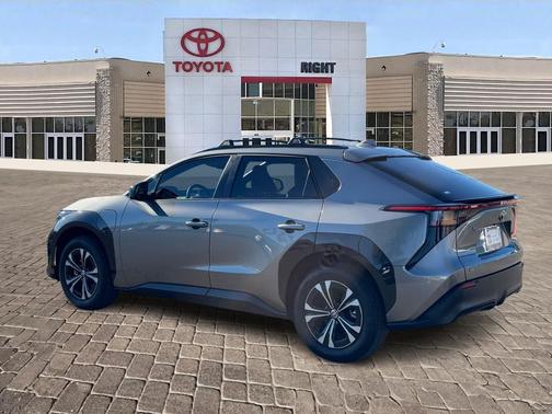 2025 Toyota bZ4X XLE