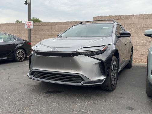 2025 Toyota bZ4X XLE