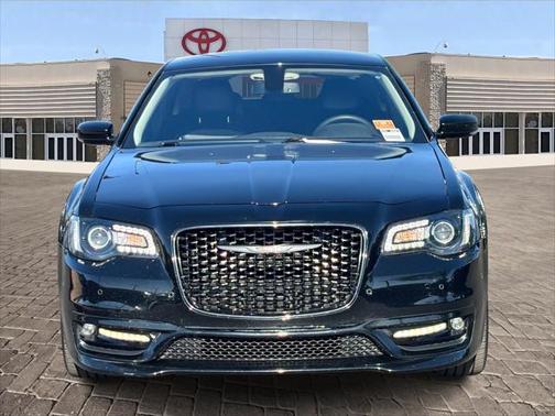 2022 Chrysler 300 Touring