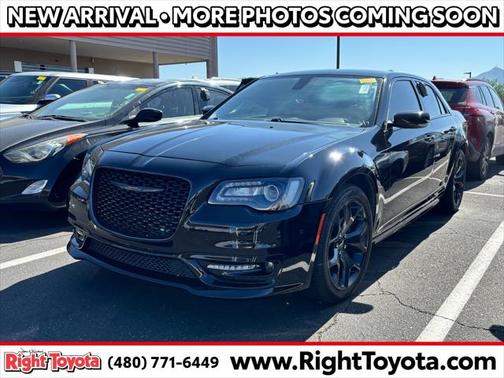 2022 Chrysler 300 Touring