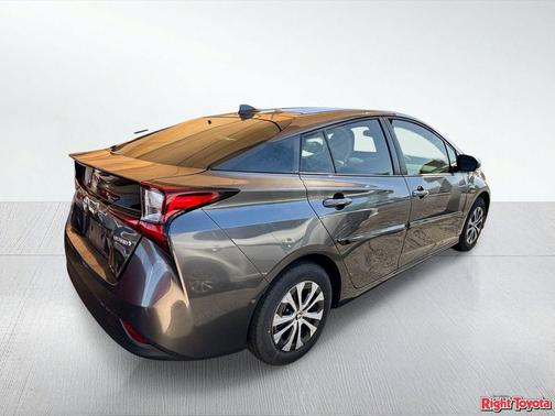 Magnetic Gray Metallic 2019 Toyota Prius LE