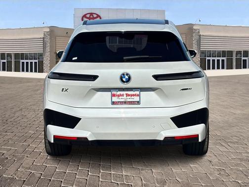2022 BMW iX xDrive50
