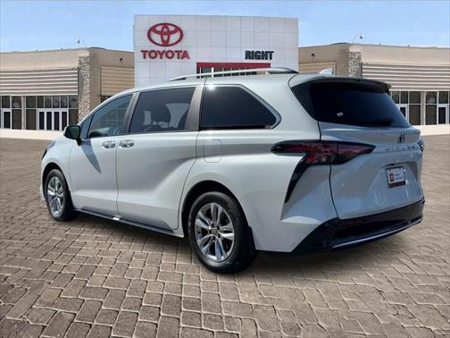 2023 Toyota Sienna Limited 7-Passenger
