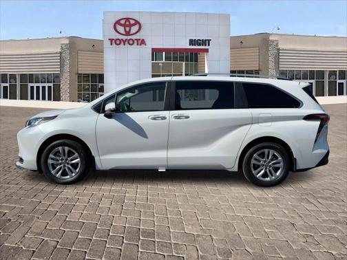 2023 Toyota Sienna Limited 7-Passenger