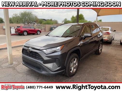 2022 Toyota RAV4 XLE