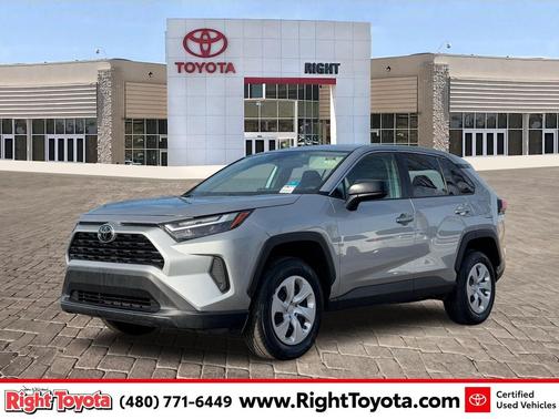 2024 Toyota RAV4 LE