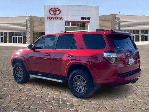 2022 Toyota 4Runner SR5