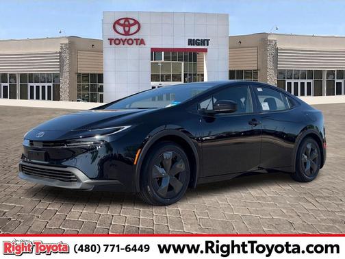 2025 Toyota Prius LE