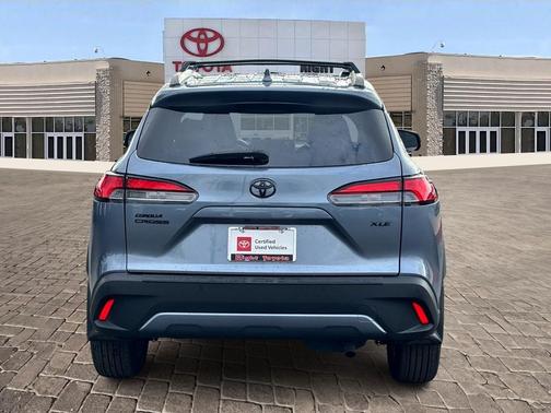 2024 Toyota Corolla Cross XLE