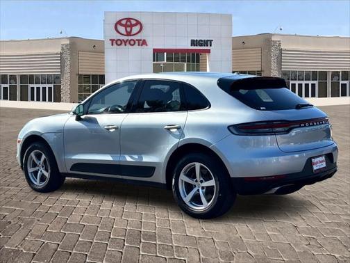 2021 Porsche Macan Base